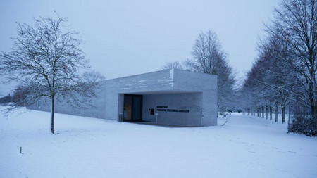 Blick auf das Dokumentationszentrum der Gedenkstätte Gardelegen