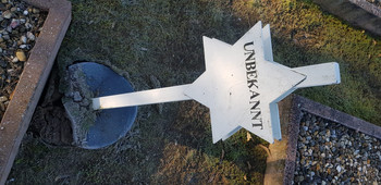 Entdeckte Grabschändung auf dem Ehrenfriedhof in der Gedenkstätte Gardelegen